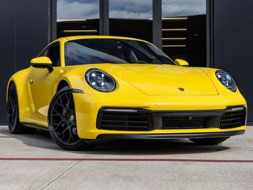 2021 Porsche 911 Carrera