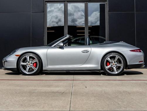 2014 Porsche 911 Carrera 4S Cabriolet