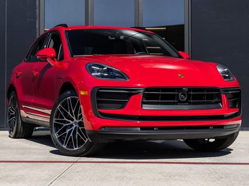 2025 Porsche Macan T