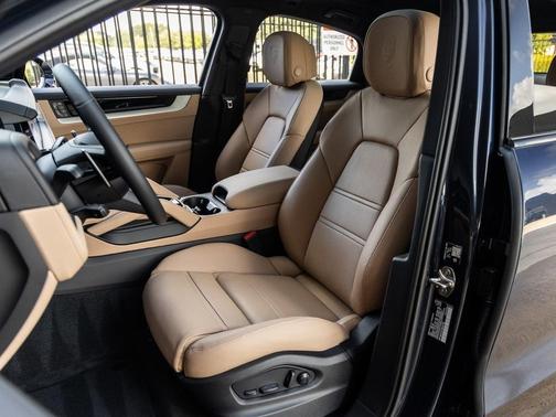 2026 Porsche Cayenne Cayenne E-Hybrid