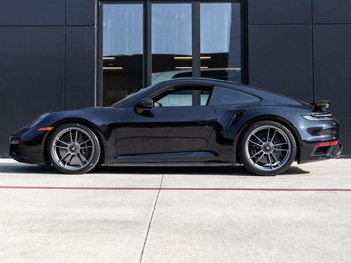 2024 Porsche 911 Turbo S