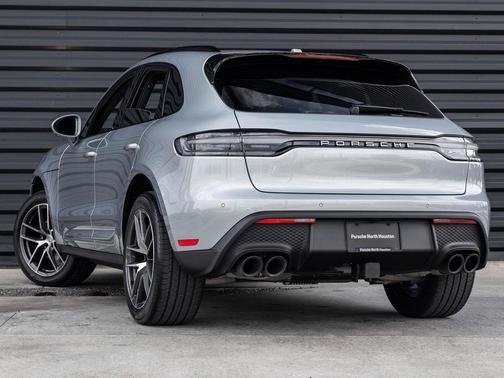2025 Porsche Macan 
