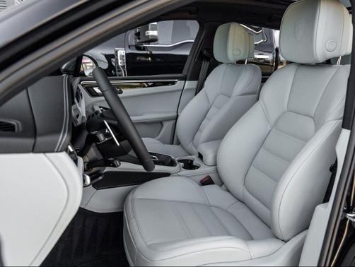 2026 Porsche Macan T