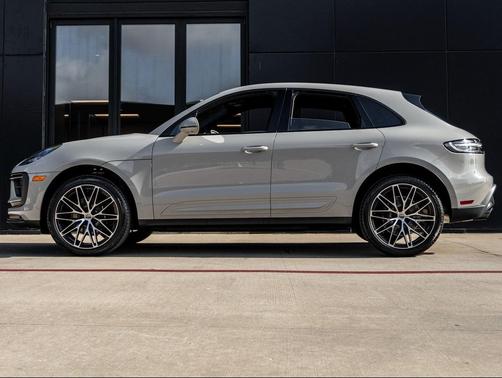 2025 Porsche Macan