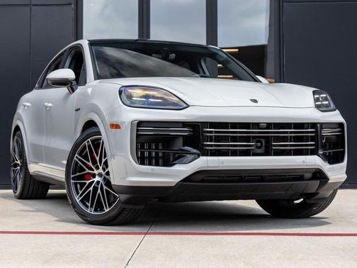 2025 Porsche Cayenne Turbo