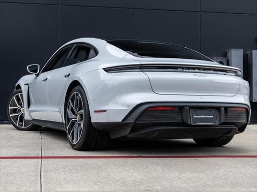 2025 Porsche Taycan Base