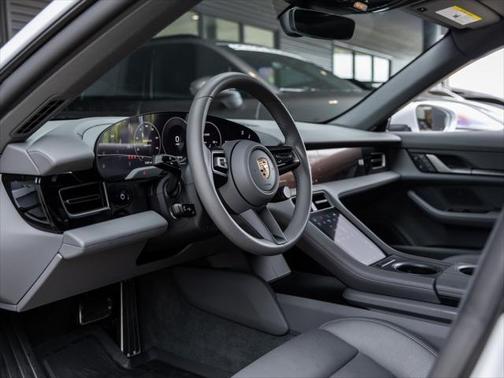 2025 Porsche Taycan Base