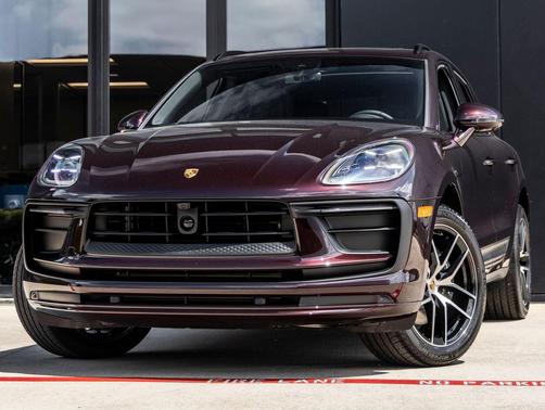 Copper Ruby Metallic 2026 Porsche Macan Macan