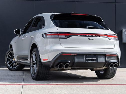 Chalk 2023 Porsche Macan Macan