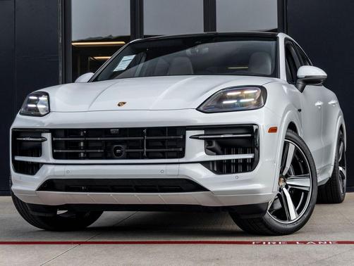 Carrara White Metallic 2025 Porsche Cayenne Cayenne S E-Hybrid