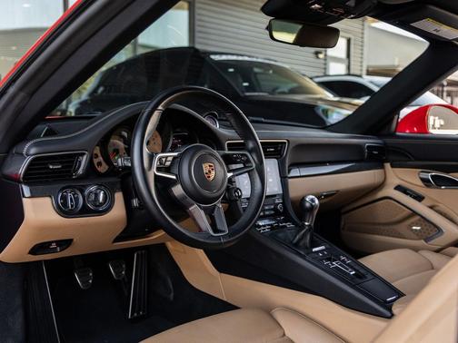 2019 Porsche 911 Targa 4S