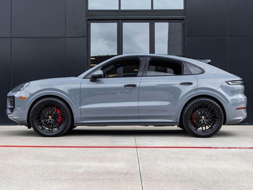 Arctic Grey 2024 Porsche Cayenne S