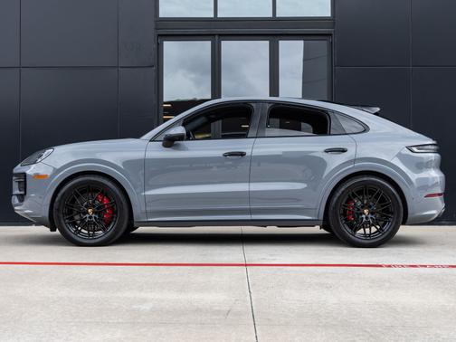 Arctic Grey 2024 Porsche Cayenne S