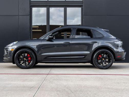 Volcano Grey Metallic 2026 Porsche Macan Macan GTS