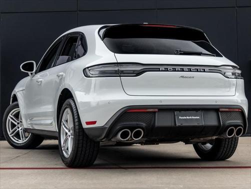2025 Porsche Macan Base
