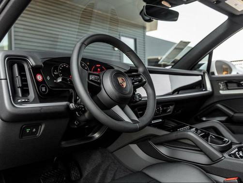 2025 Porsche Cayenne Cayenne
