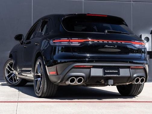 2025 Porsche Macan S