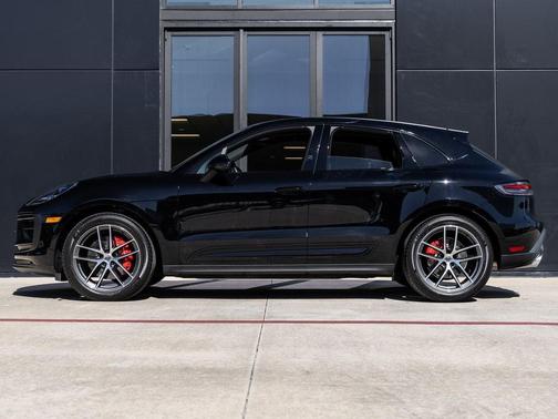 2025 Porsche Macan S