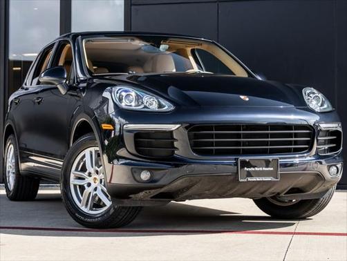 2016 Porsche Cayenne Base