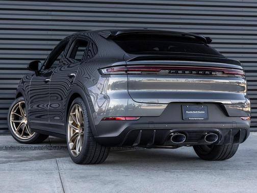 2025 Porsche Cayenne Turbo GT