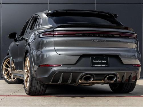 2025 Porsche Cayenne Turbo GT