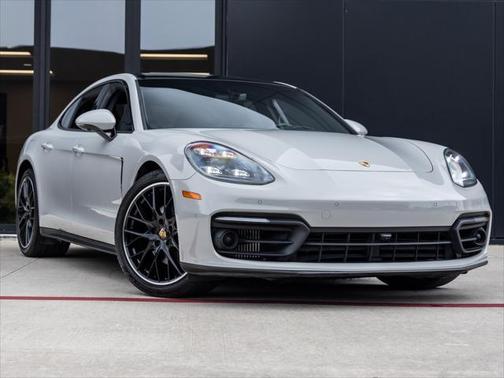 2023 Porsche Panamera Platinum Edition