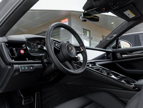 Slate Grey Neo 2026 Porsche Panamera GTS