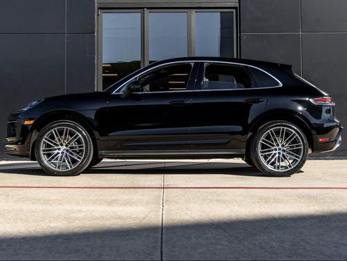 2026 Porsche Macan 