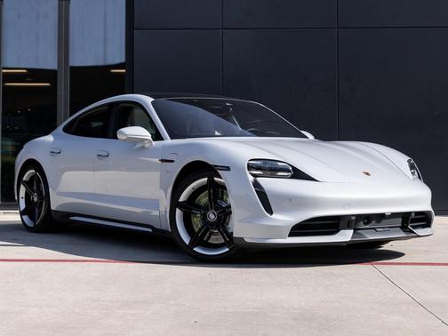 2022 Porsche Taycan Turbo