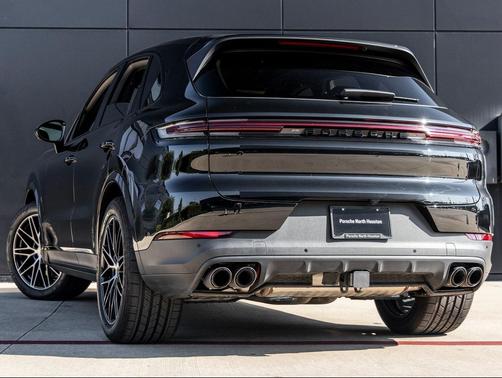 2025 Porsche Cayenne 