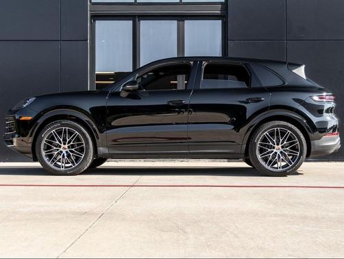 2025 Porsche Cayenne 