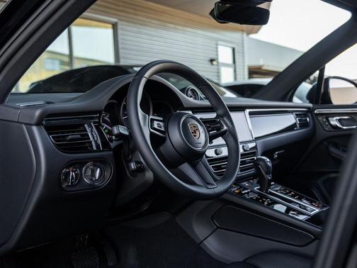 2026 Porsche Macan T
