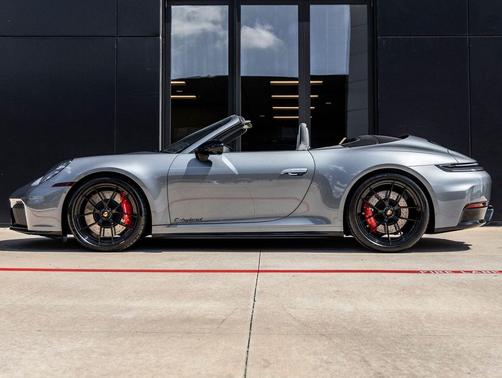 Vanadium Grey Metallic 2026 Porsche 911 Carrera GTS