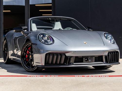 Vanadium Grey Metallic 2026 Porsche 911 Carrera GTS