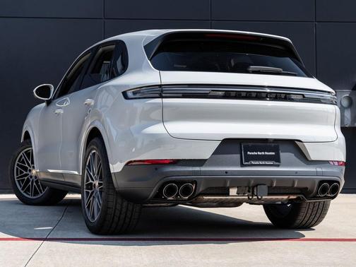 2025 Porsche Cayenne 