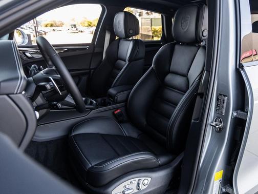 2026 Porsche Macan S