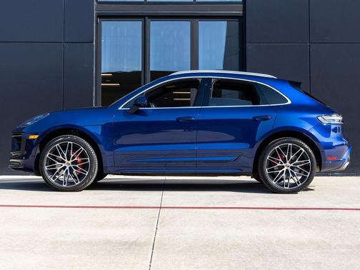 2022 Porsche Macan S