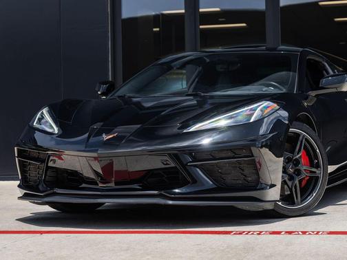 Black 2022 Chevrolet Corvette Stingray w/2LT