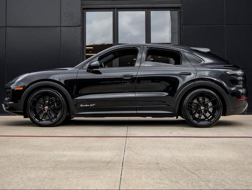 2022 Porsche Cayenne Turbo GT