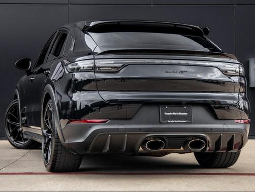2022 Porsche Cayenne Turbo GT
