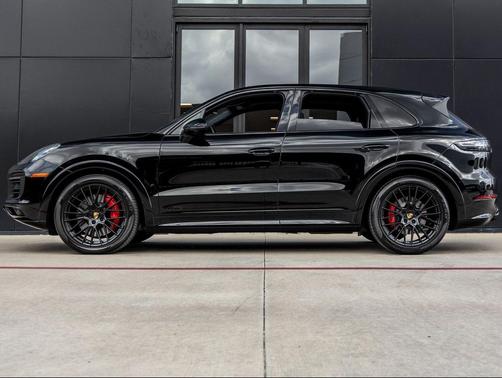 2021 Porsche Cayenne GTS