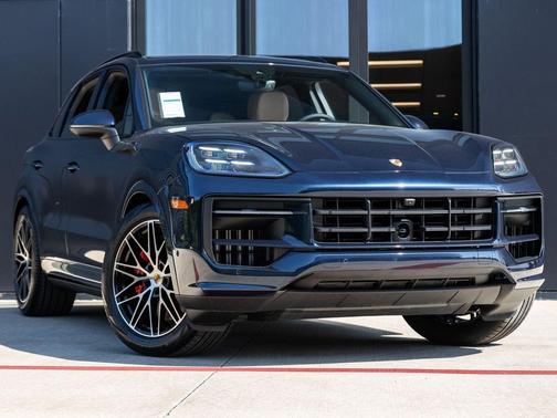 Algarve Blue Metallic 2025 Porsche Cayenne S