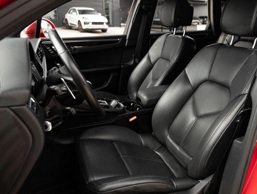 Carmine Red 2024 Porsche Macan Macan