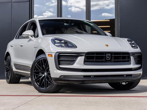 2023 Porsche Macan T