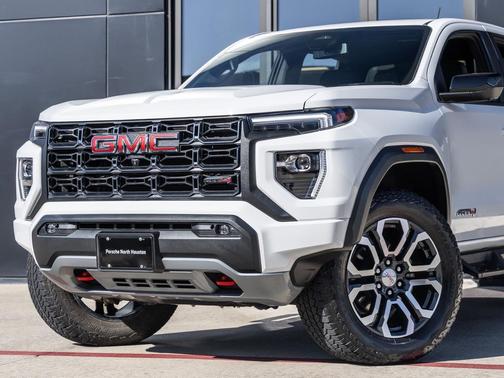 2024 GMC Canyon AT4