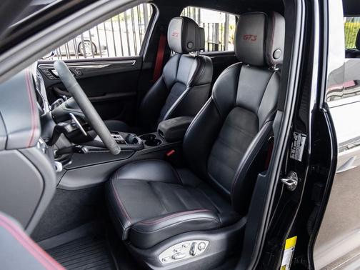 2023 Porsche Macan GTS