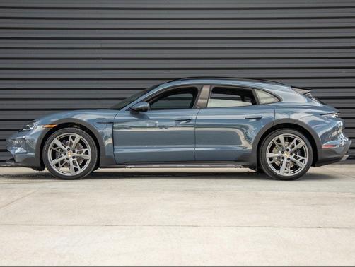 2025 Porsche Taycan 4