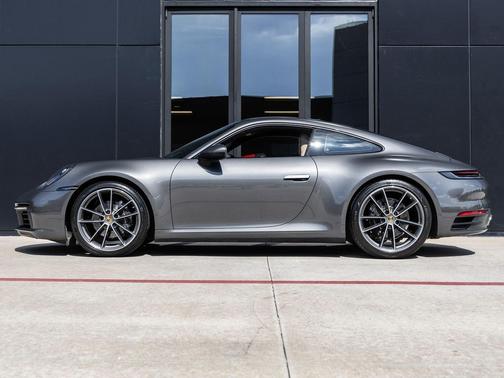 2024 Porsche 911 Carrera