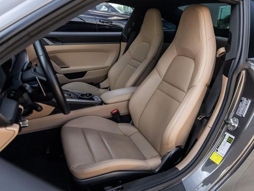 2024 Porsche 911 Carrera