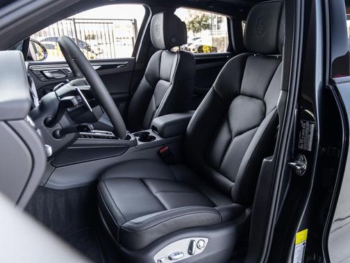 2026 Porsche Macan S